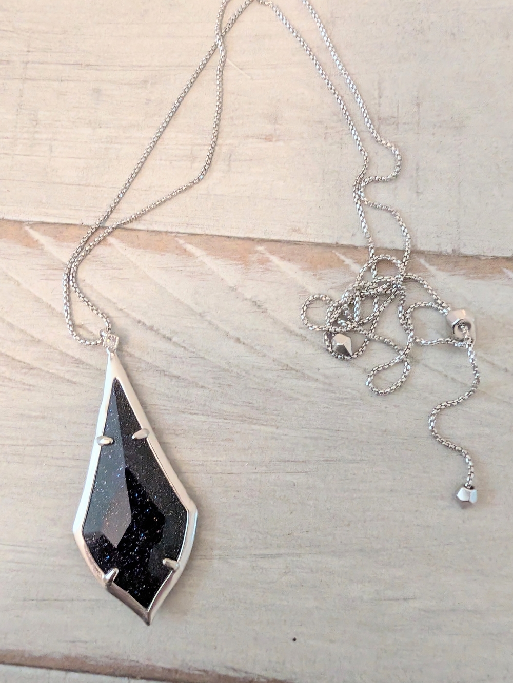 Kendra Scott Olivia Necklace Silver And Navy Blue Goldstone
